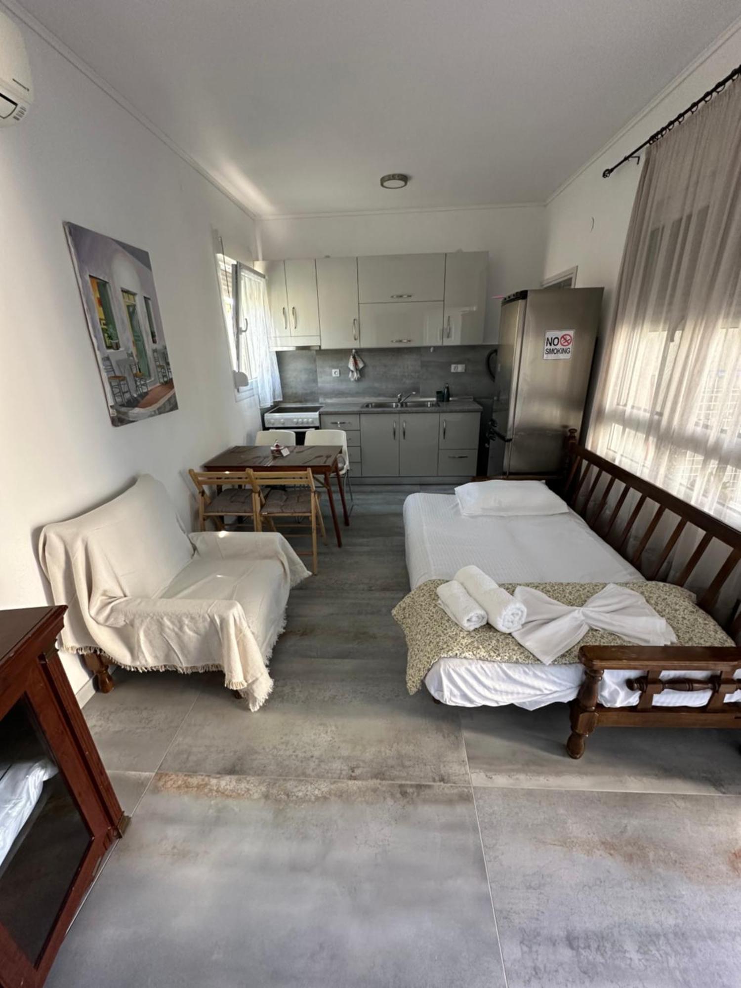 Seashore House Makri Agia Paraskevi  Ngoại thất bức ảnh